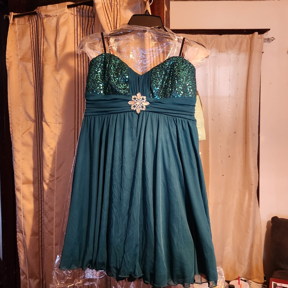 By & By sz13 Teal Dress